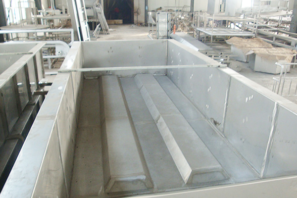 Stainless steel clear water tank